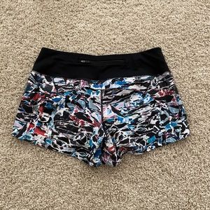 Lululemon Speed Up Mid-Rise Lined Short 4”